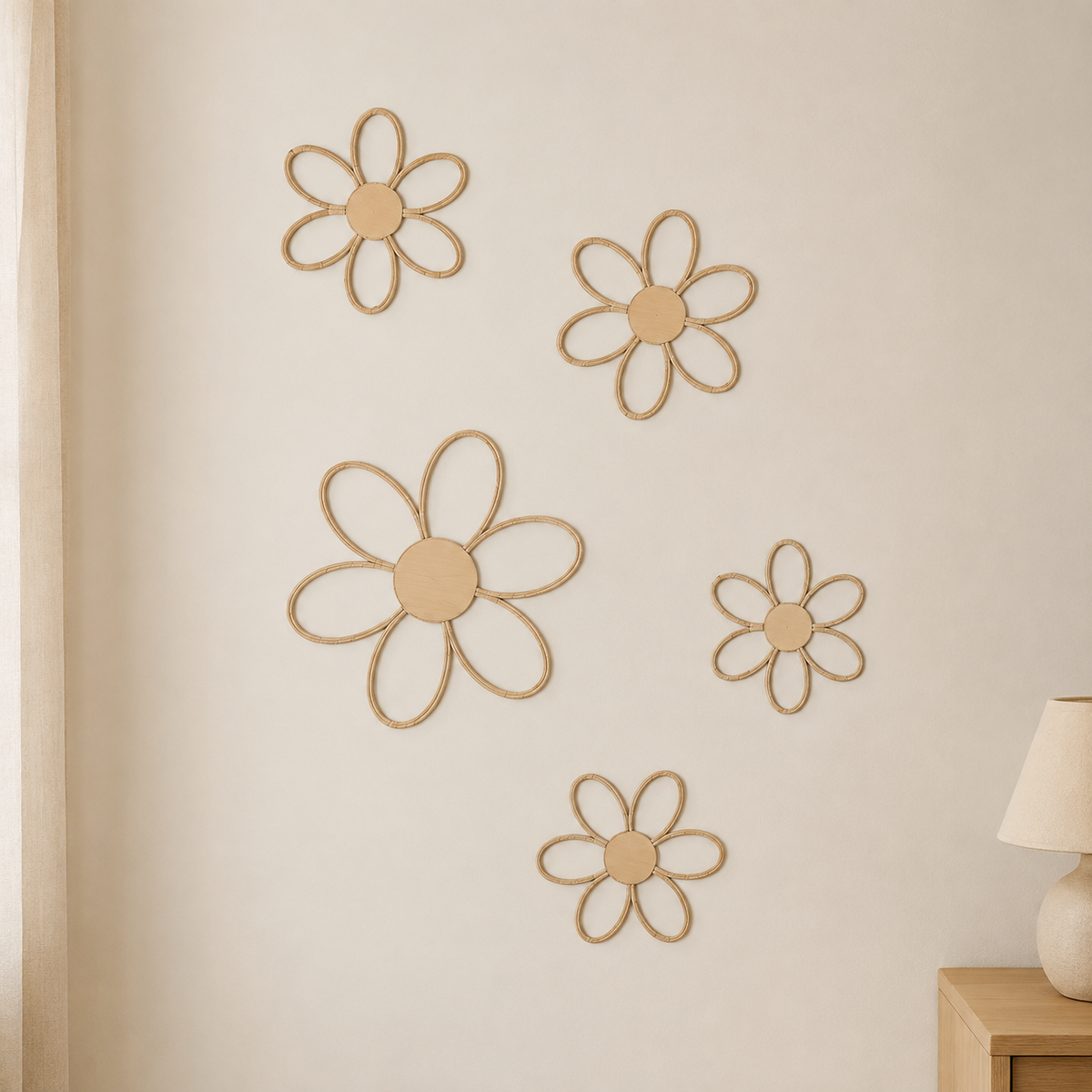 Décoration murale marguerite évidée en bois style scandinave